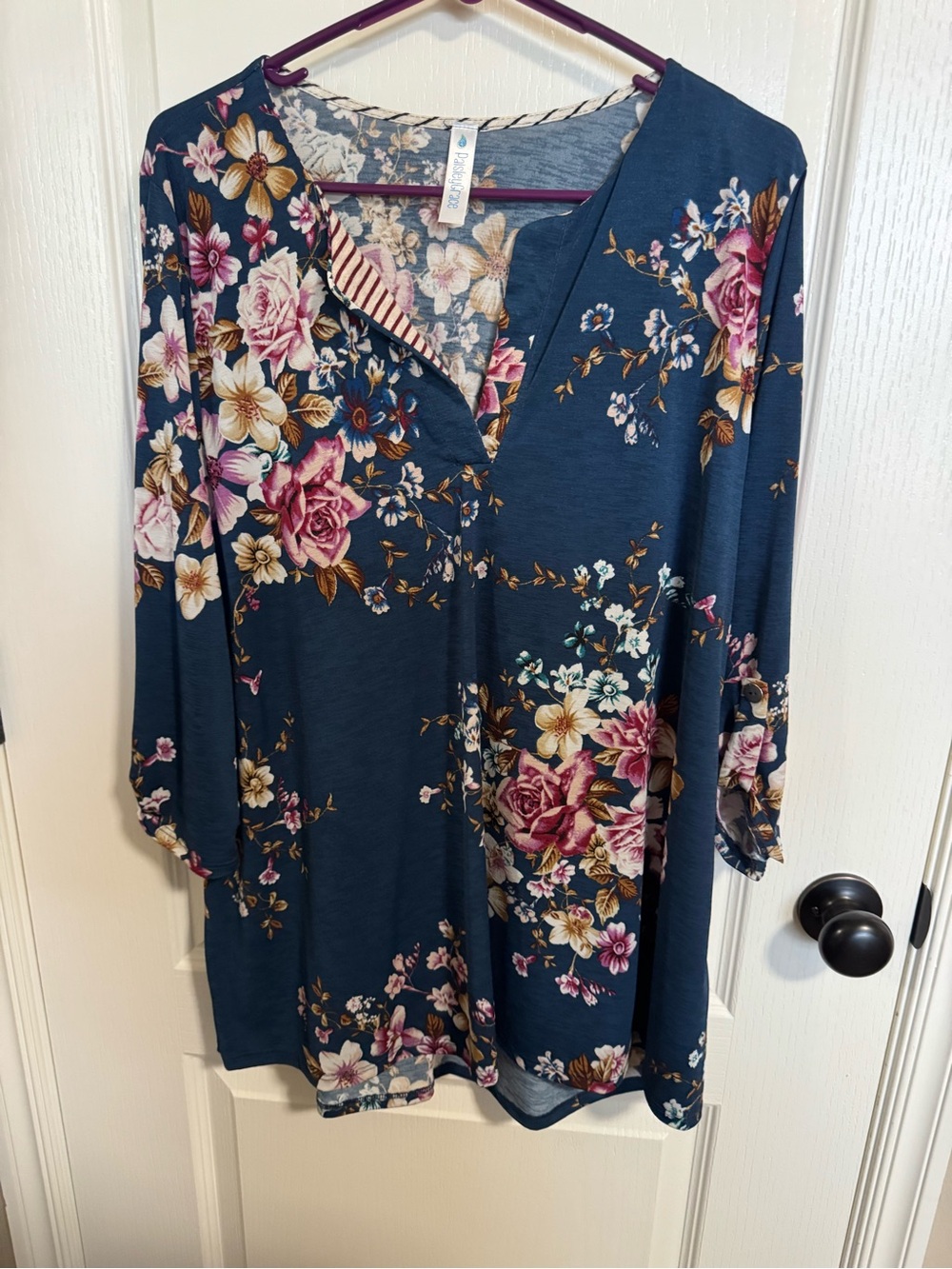 Paisley Grace Floral Roll-Tab Sleeve Tunic Top Navy Pink